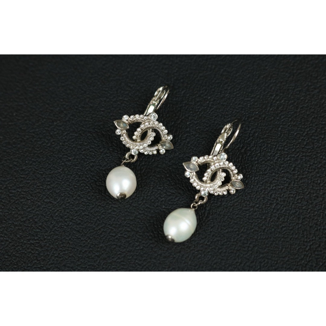 Excellent（Rank SA）｜ CHANEL Coco Mark Rhinestone Pearl Earrings Silver｜X25040603