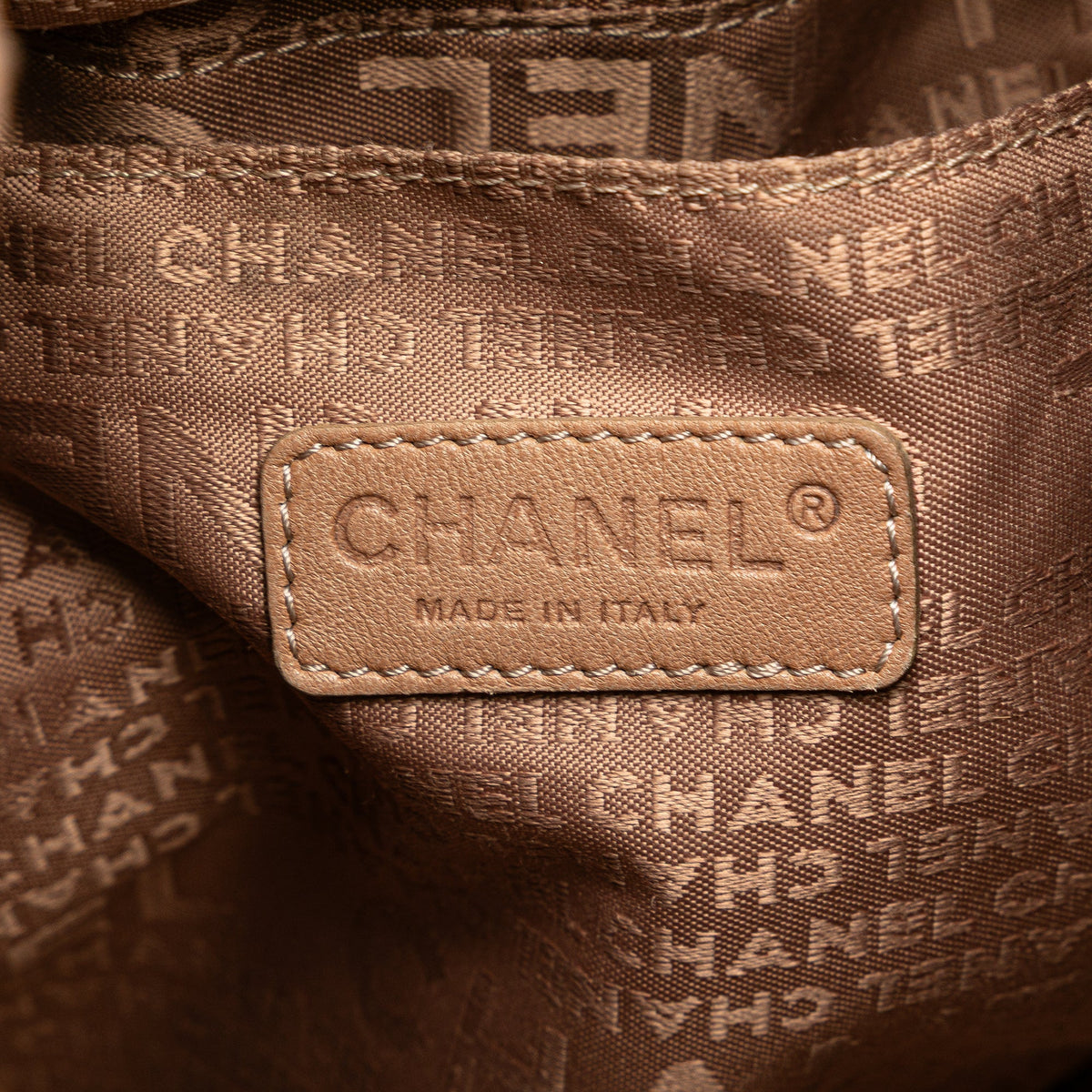 Tan Chanel Grained Calfskin Chocolate Bar Handbag