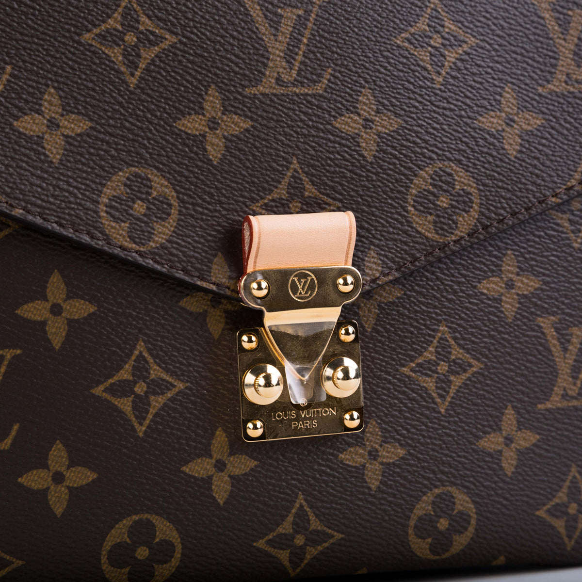Pochette Metis