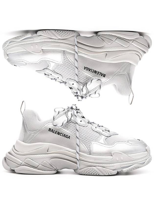 Luxury Balenciaga  Triple S Low Top Sneakers Silver Metallic