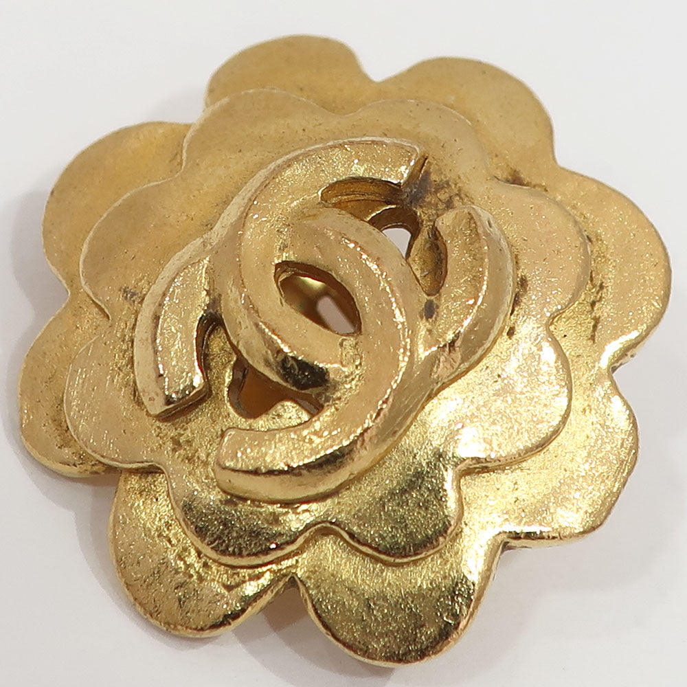Chanel Earring One-to-One Flower Motif CC Mark 96P G Color Gold  GP About 25.1g Clipper  Accessories Female  Box