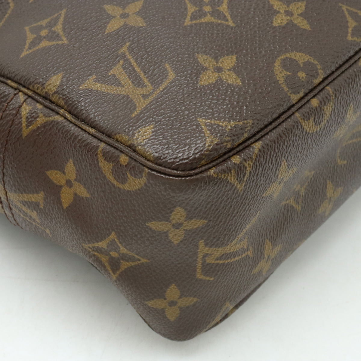Louis Vuitton Monogram Toilet Toilet 28  Toilet Multi-Travel Toilet M47522