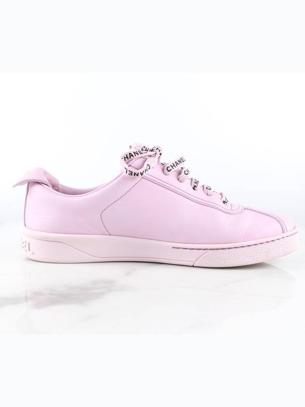 shoe lace pink Chanel
