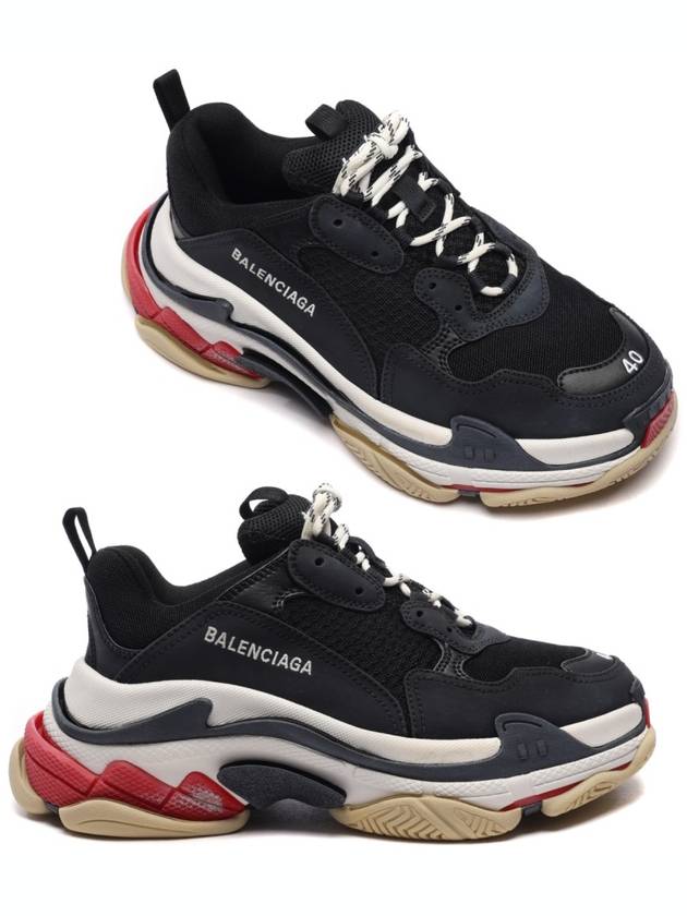 Luxury Balenciaga  Triple S Low Top Sneakers Black