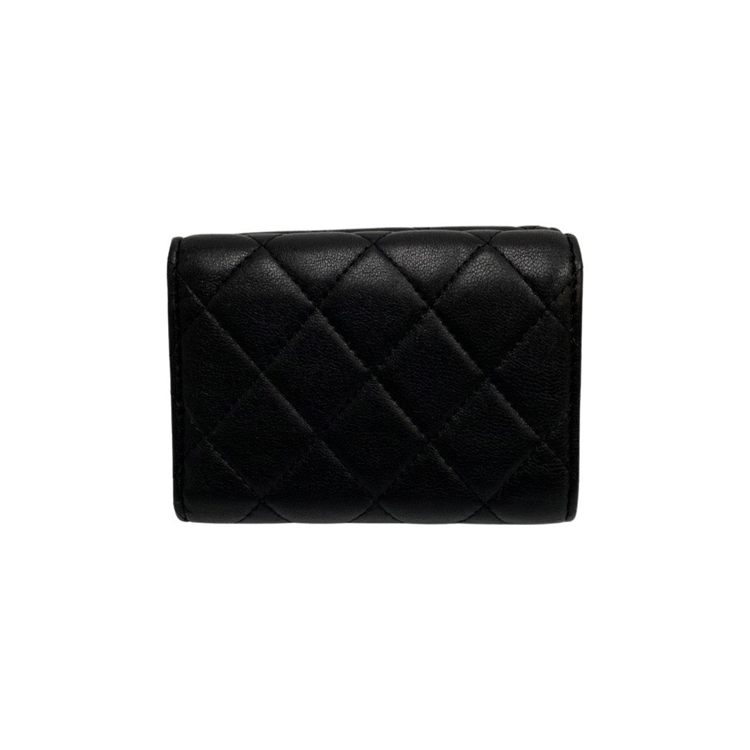 CHANEL Tri-fold wallet lambskin black Matrasse