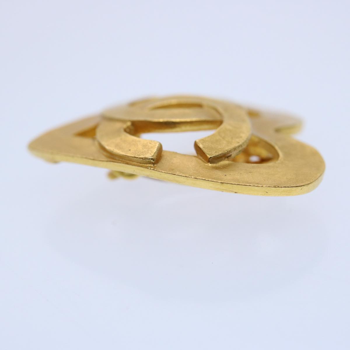 Top Quality Chanel heart Earring Gold Tone CC Auth 60077A