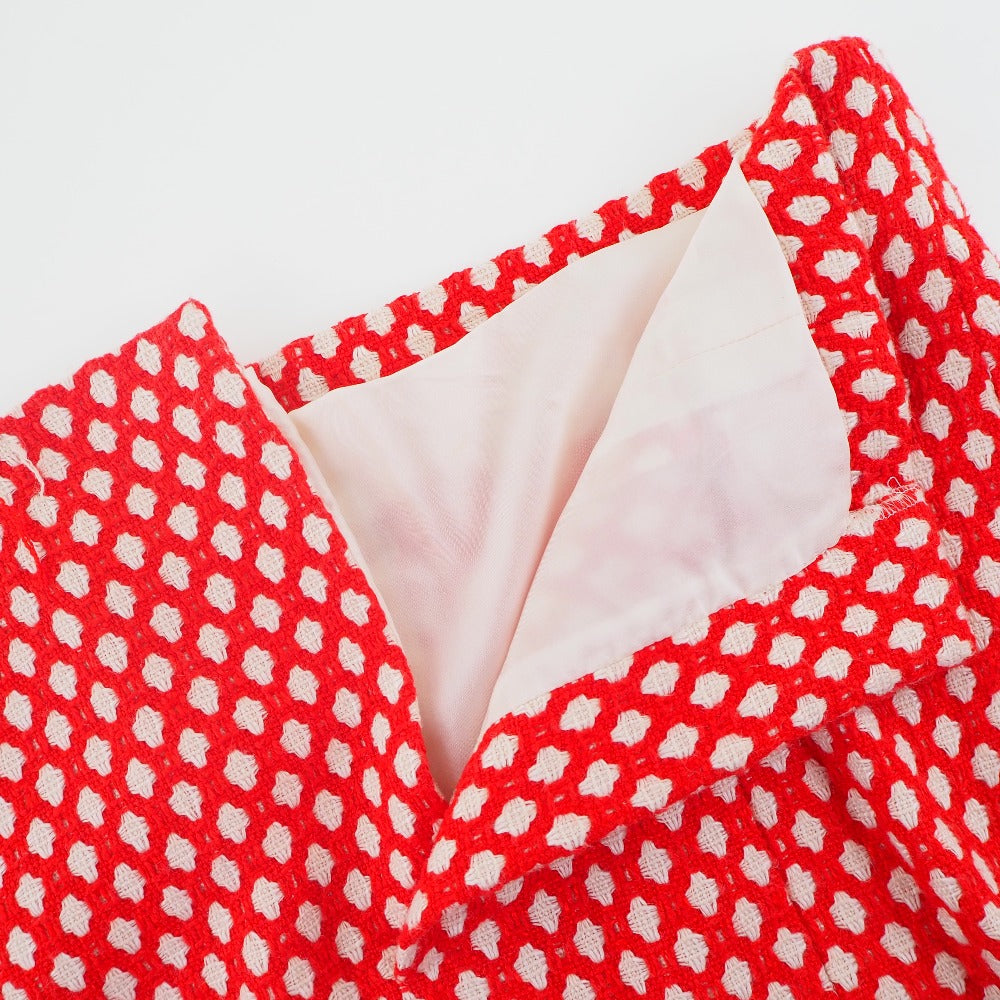 CHANEL skirt P32954V23394 Rayon, Bamboo, Cotton Red 2008 cruise collection COCO Mark button with mini back charm Women 34 Used