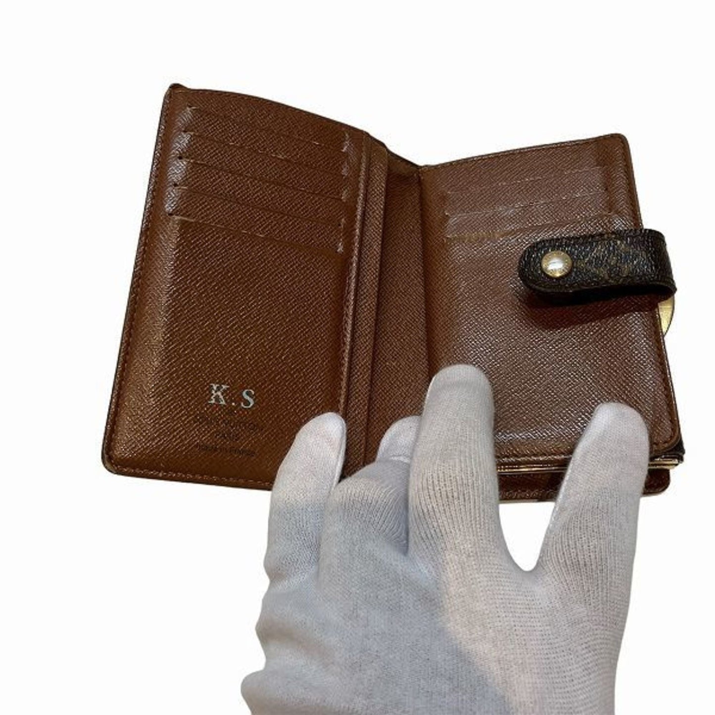 Louis Vuitton Monogram  Monogram Wallet (Bi-Fold)