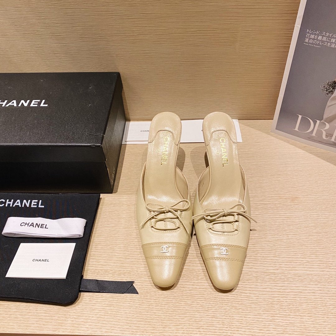 CHANEL CC LOGO MULES SHOES SLIDES 40 1/2