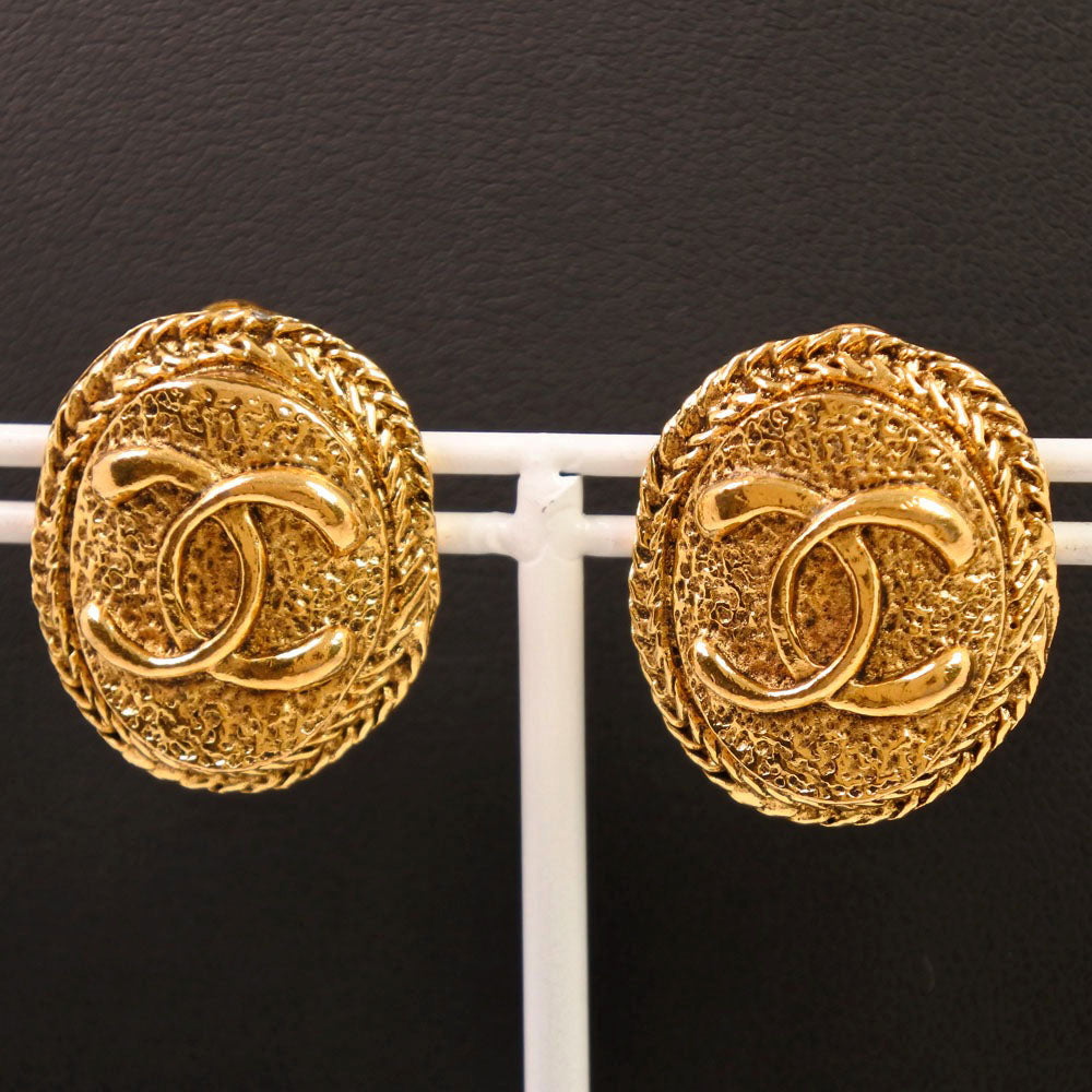 CHANEL Earring Plated Gold gold vintage COCO Mark Women Used