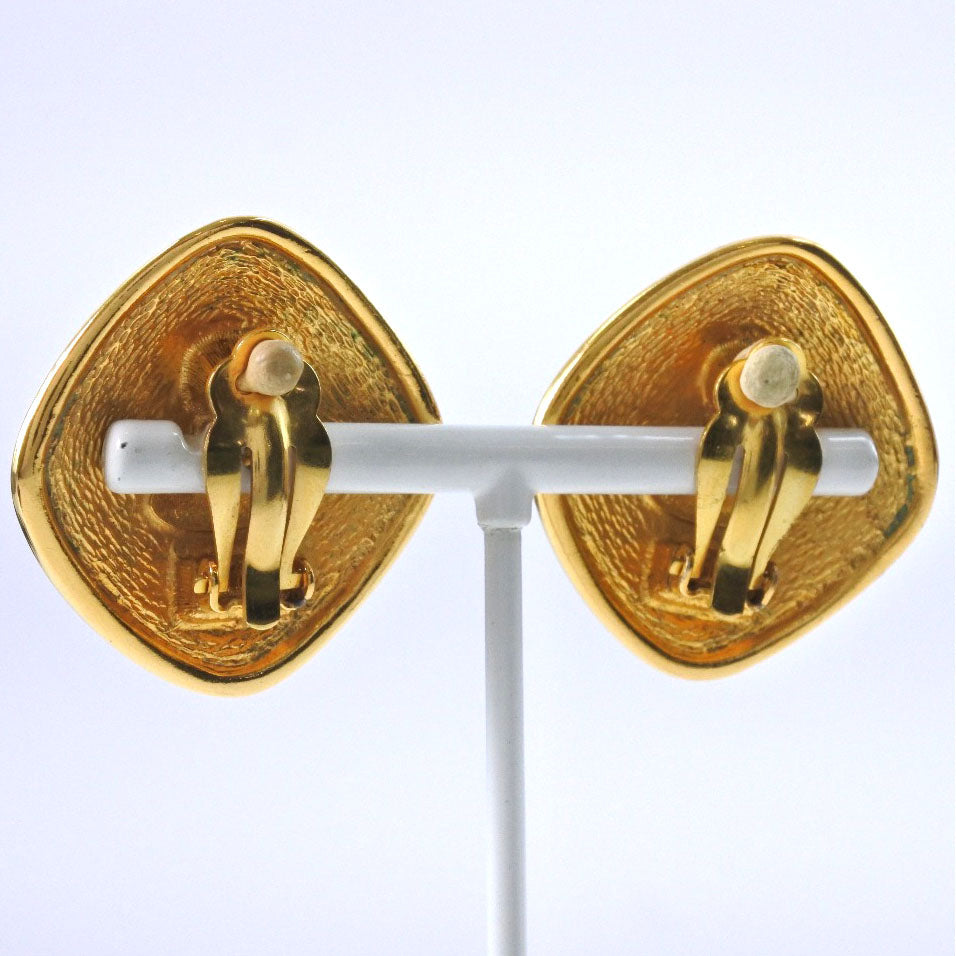 CHANEL Earring Plated Gold gold vintage Rhombus COCO Mark Women Used