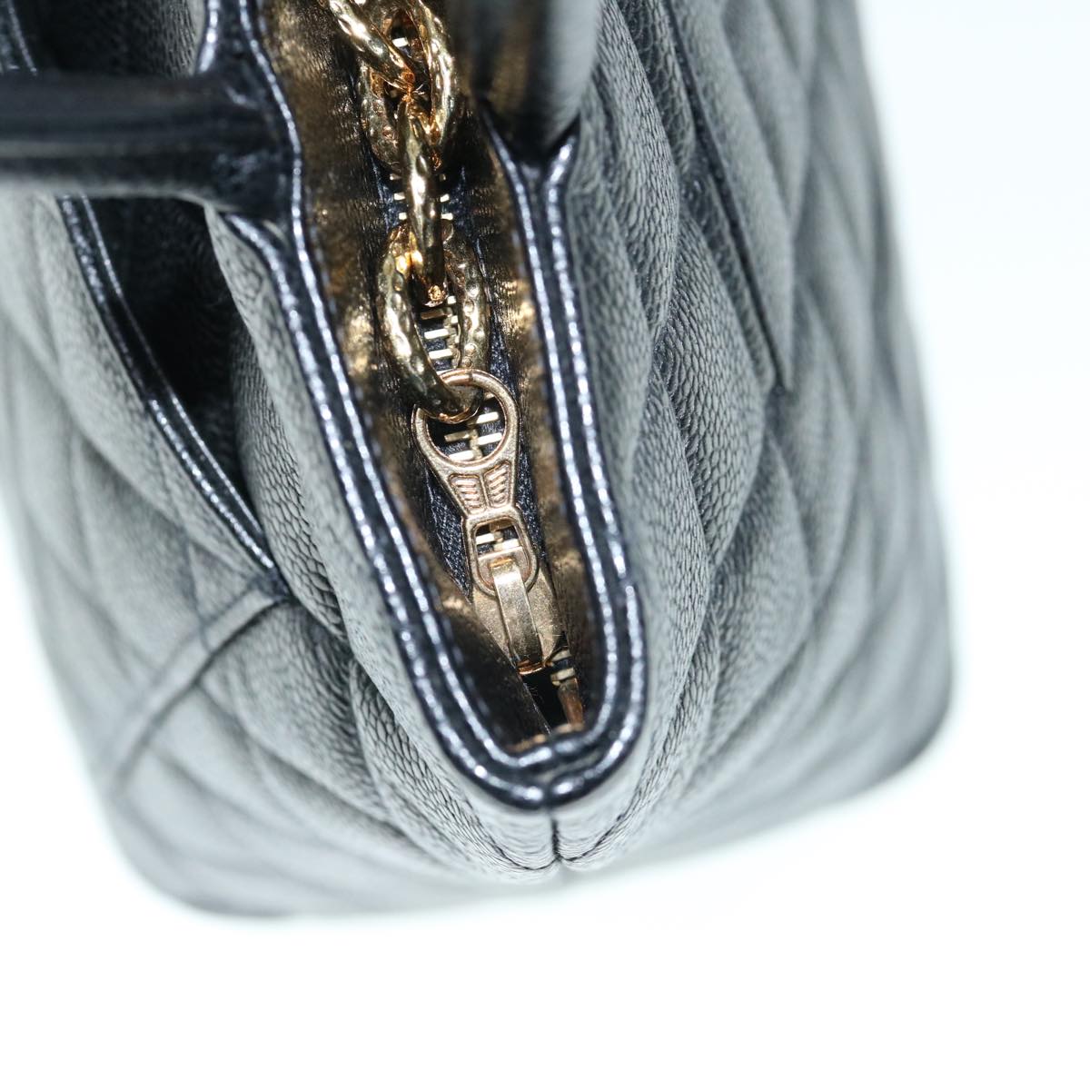 CHANEL Tote Bag Caviar Skin Standard Black CC Auth 62895S