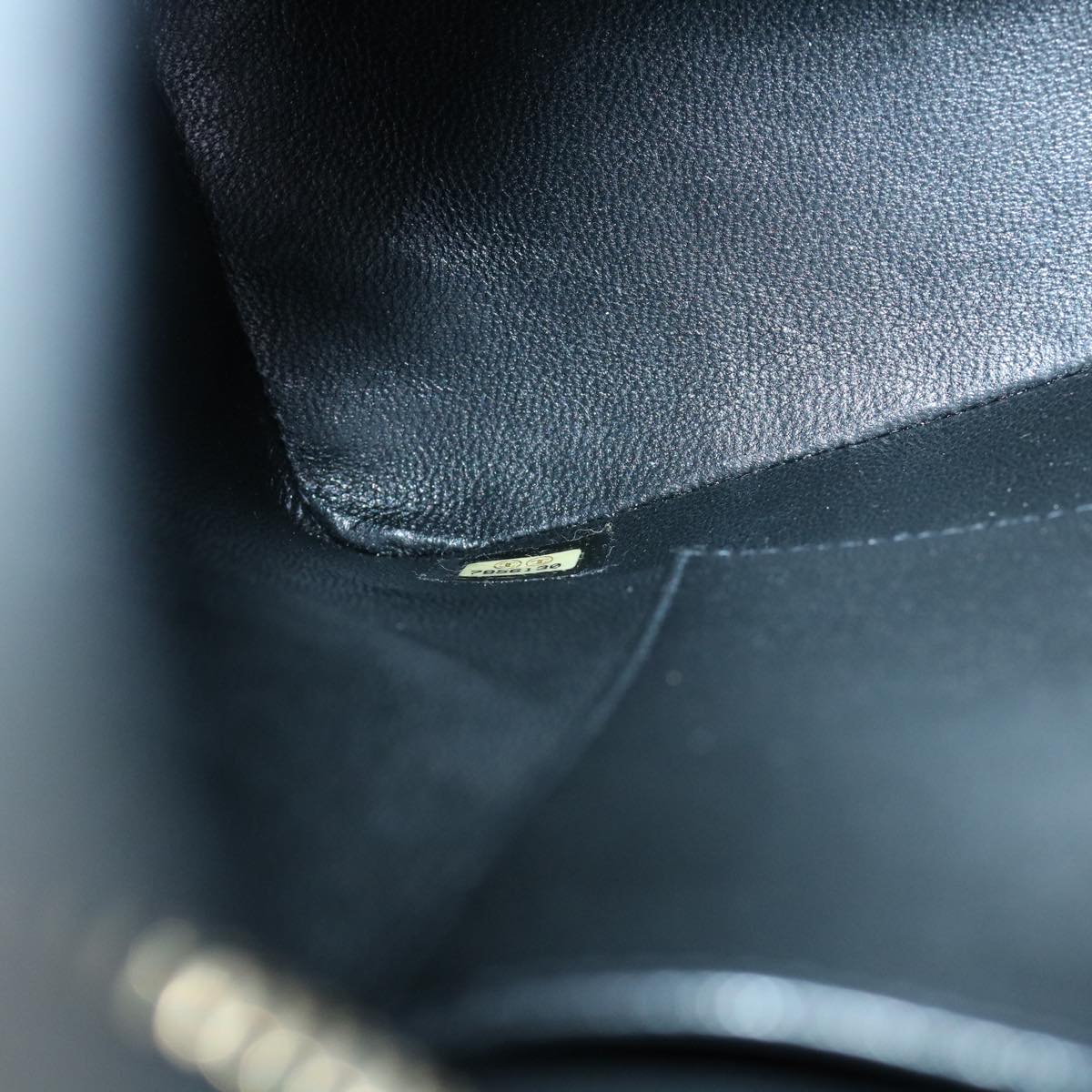 CHANEL Tote Bag Caviar Skin Standard Black CC Auth 62895S