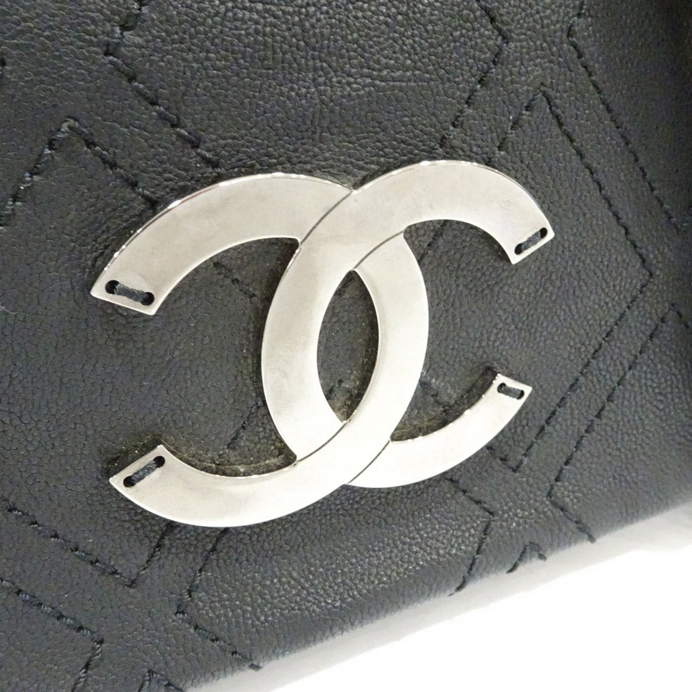 Chanel Diamond Stitch Chain S Bag A32453 Leather Black Silver G  Bag