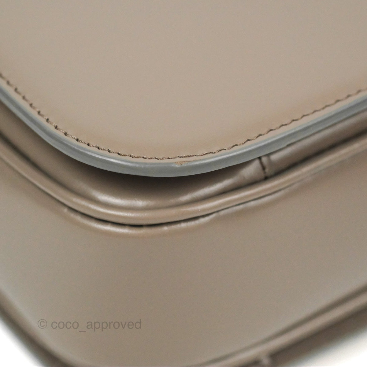 Celine Medium Triomphe Bag Pebble Shiny Calfskin