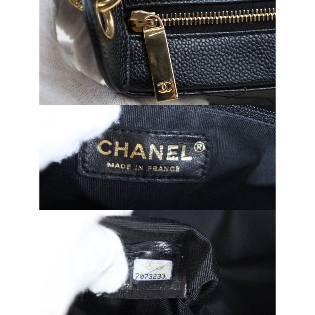 Rank AB ｜ CHANEL Half Moon Shoulder Bag Black Made In 2002-2003Year  ｜VT24071806