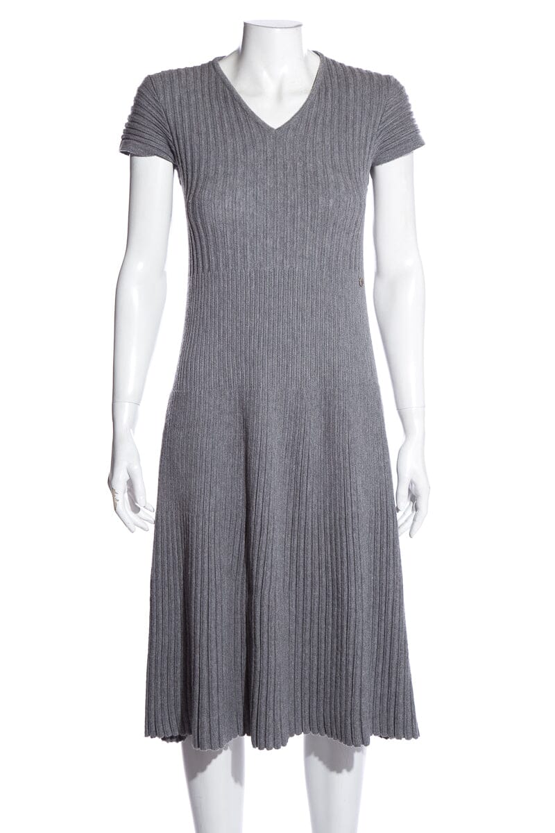 Chanel Grey Wool 2015 Midi Length V-Neck Dress SZ 36