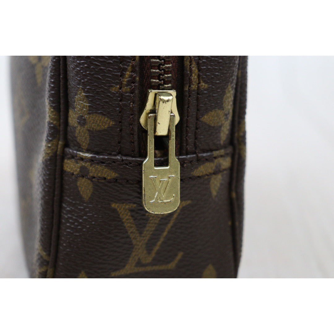 Rank AB ｜ LV Truth Toilet 18 Monogram Makeup Pouch｜Q24050944