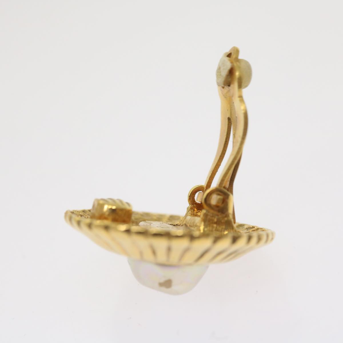 Top Quality Chanel Earring Gold Tone CC Auth 65220