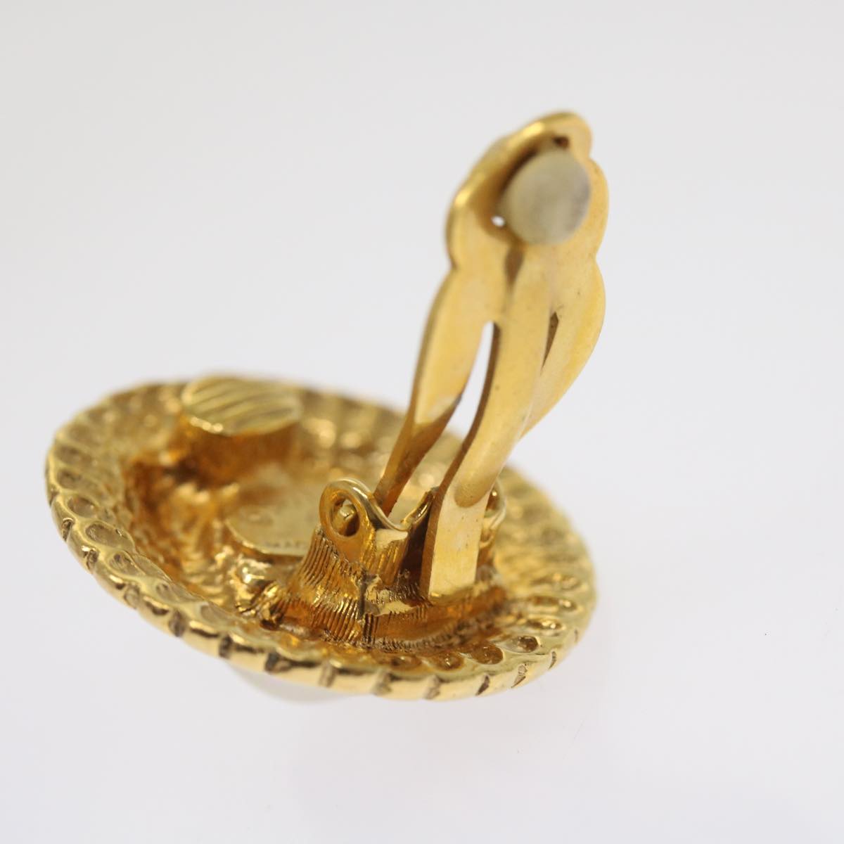Top Quality Chanel Earring Gold Tone CC Auth 65220
