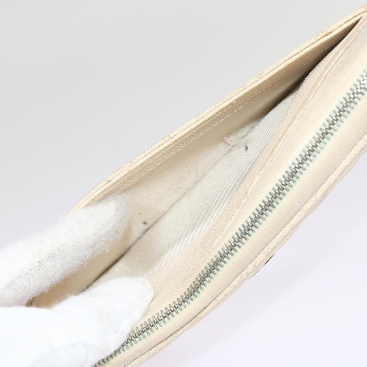 Top Quality Chanel Long Wallet Caviar Skin White CC Auth 65288