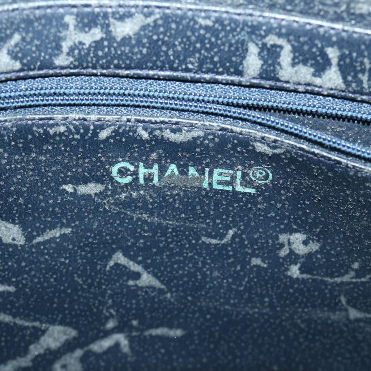 Top Quality Chanel Matelasse Chain Shoulder Bag Leather Navy CC Auth 65588