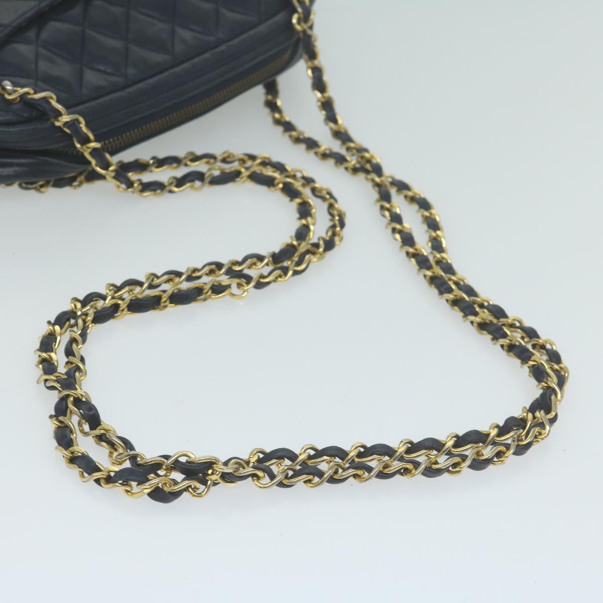 Top Quality Chanel Matelasse Chain Shoulder Bag Leather Navy CC Auth 65588