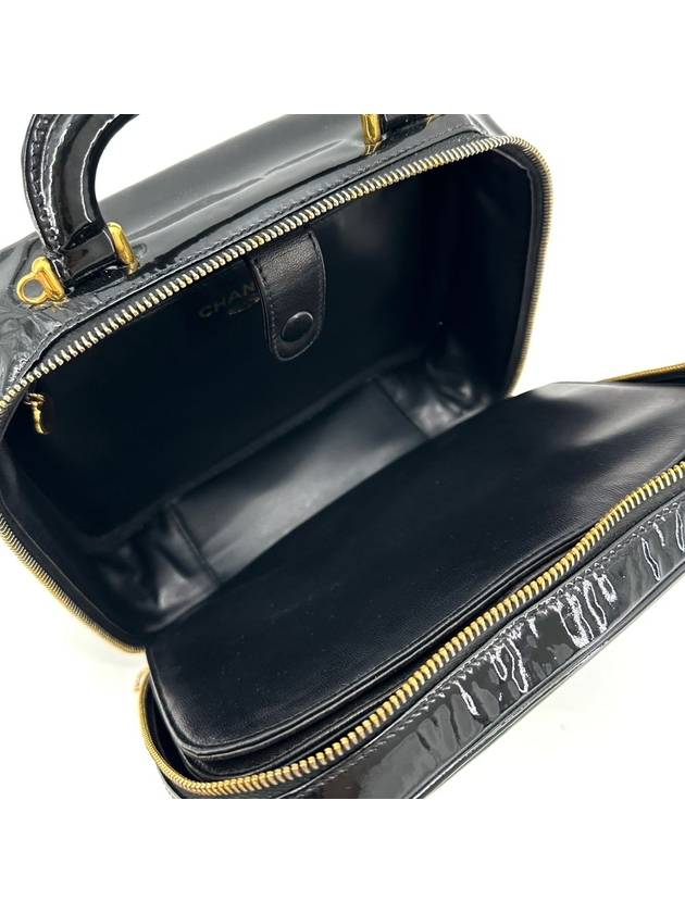 Patent cosmetic top handle tote bag and shoulder Chanel