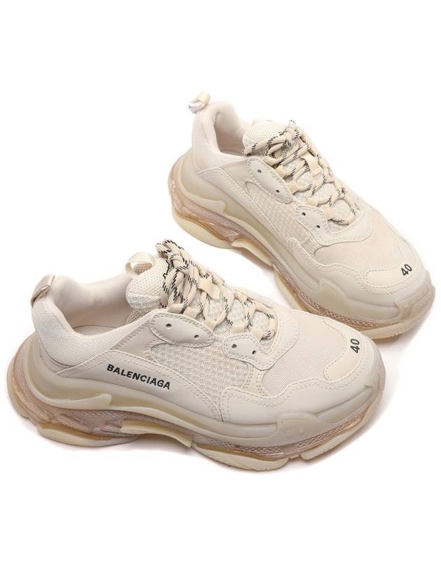 Luxury Balenciaga  Triple S Clear Sole Low Top Sneakers Beige