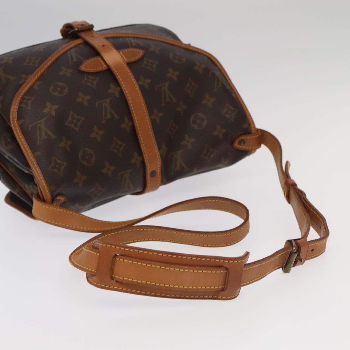 Louis Vuitton Saumur 30  Canvas Shoulder Bag