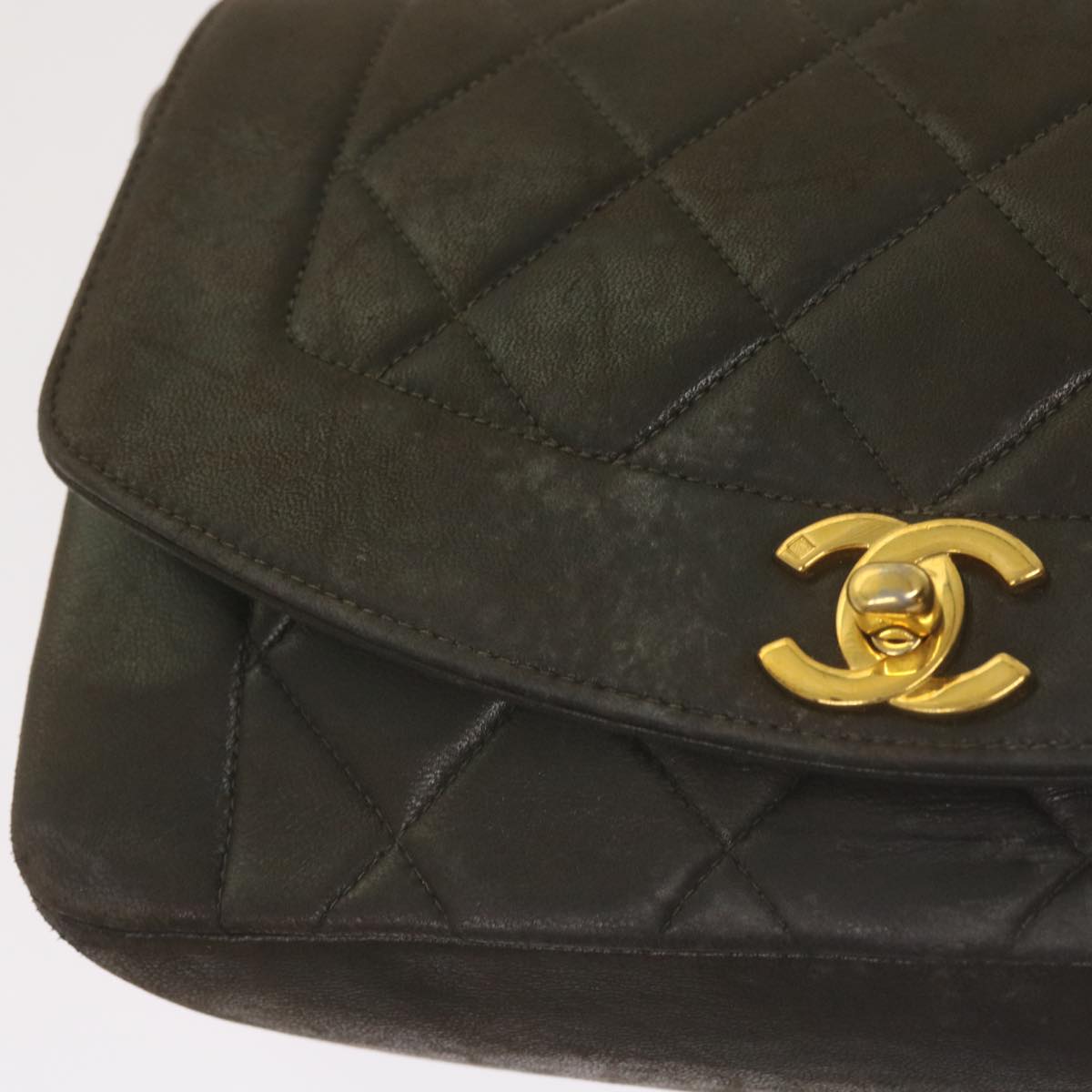 Top Quality Chanel Diana Matelasse Chain Shoulder Bag Leather Black CC Auth 66875