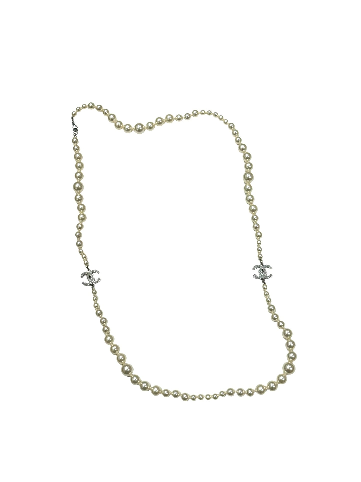 Chanel - Sautoir en perles
