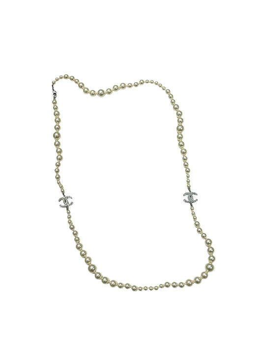 Chanel - Sautoir en perles