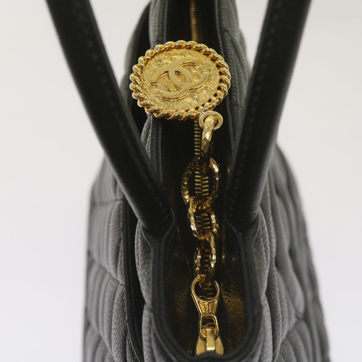 CHANEL Standard Tote Bag Caviar Skin Black CC Auth 67624SA