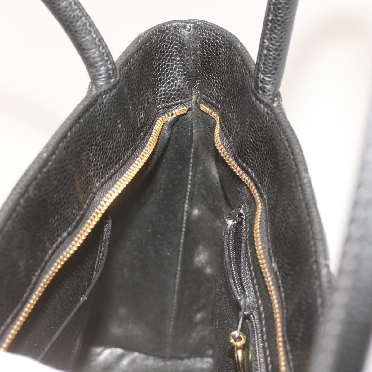 CHANEL Standard Tote Bag Caviar Skin Black CC Auth 67624SA