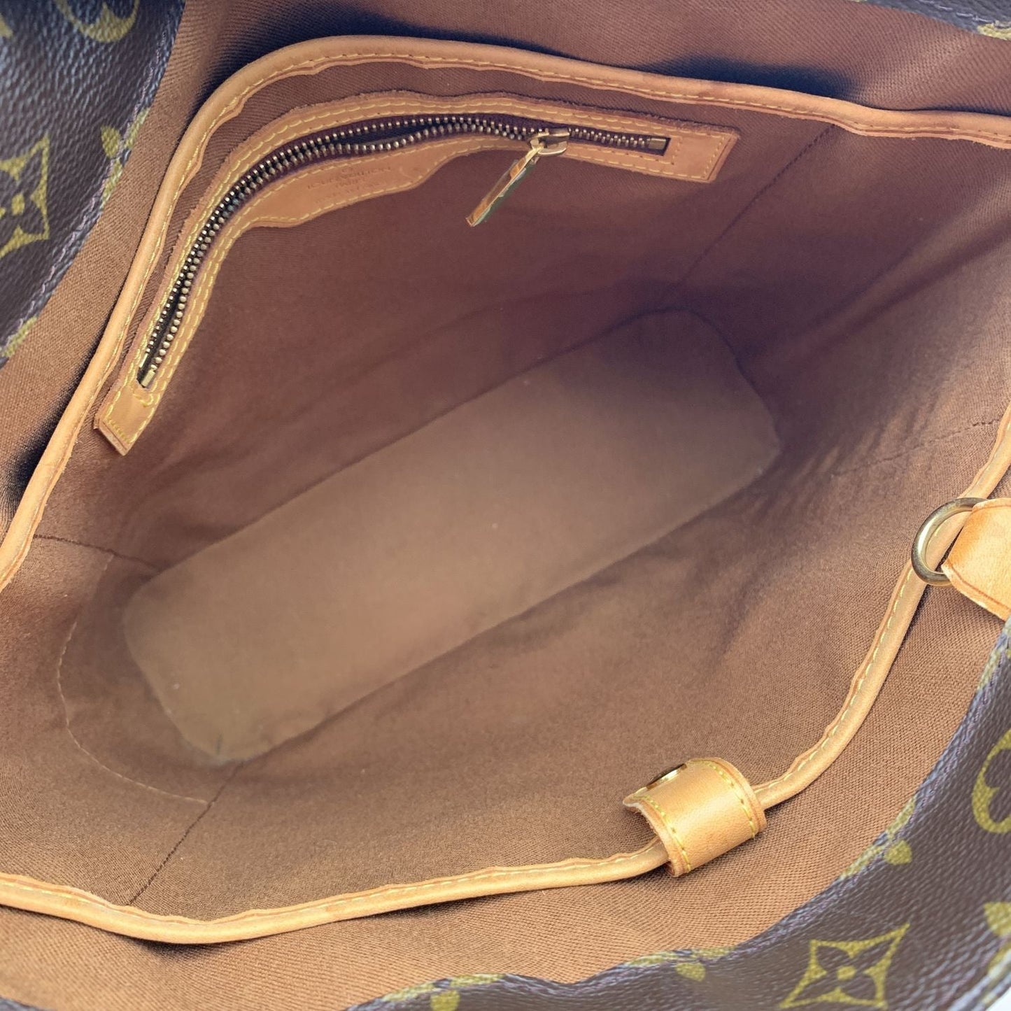 LOUIS VUITTON Vintage Monogram Canvas Vavin Gm Tote Bag M51170