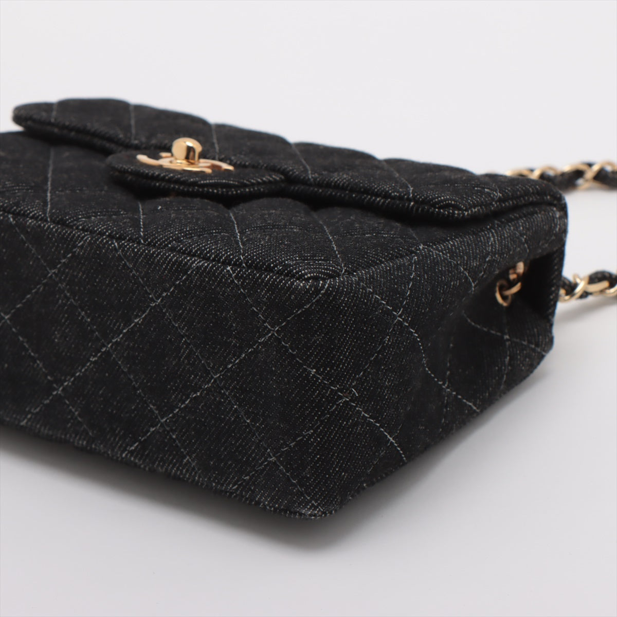 Chanel Mini Matrasse 17 Denim Single Flap Single Chain Bag Black G 5th A35200