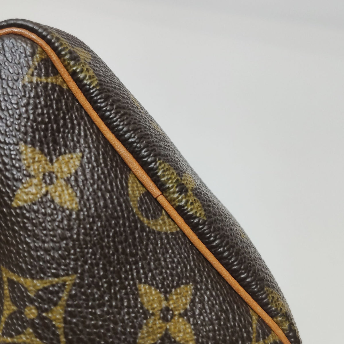 Preloved Louis Vuitton Monogram Zippy Coin Purse 250502781175071