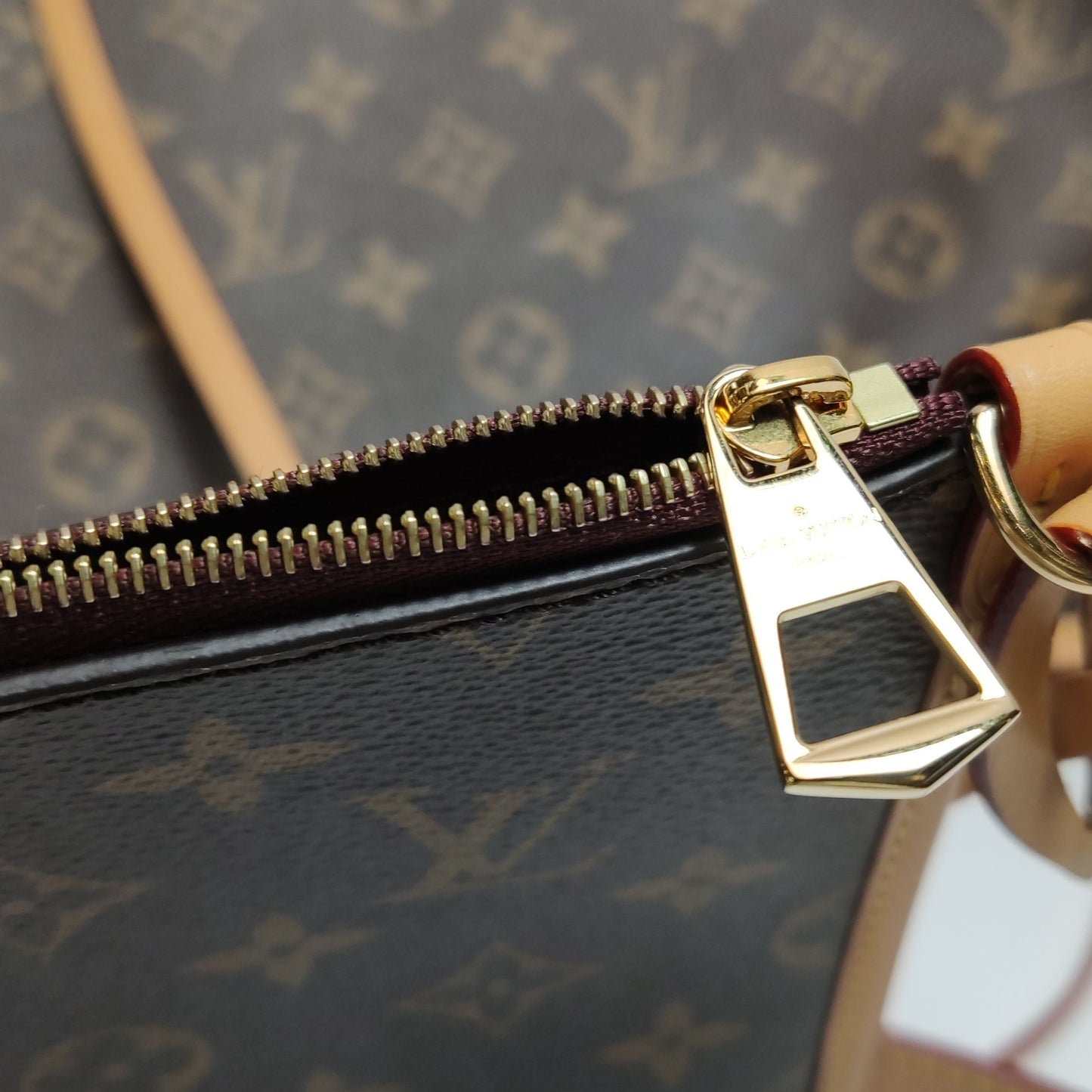 Preloved Louis Vuitton Carry All Medium Monogram Crossbody Bag with Chip 250502781175813