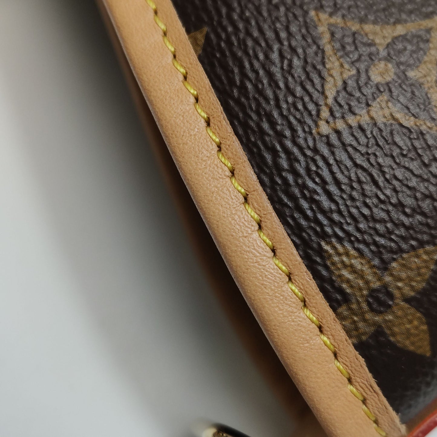 Preloved Louis Vuitton Carry All Medium Monogram Crossbody Bag with Chip 250502781175813