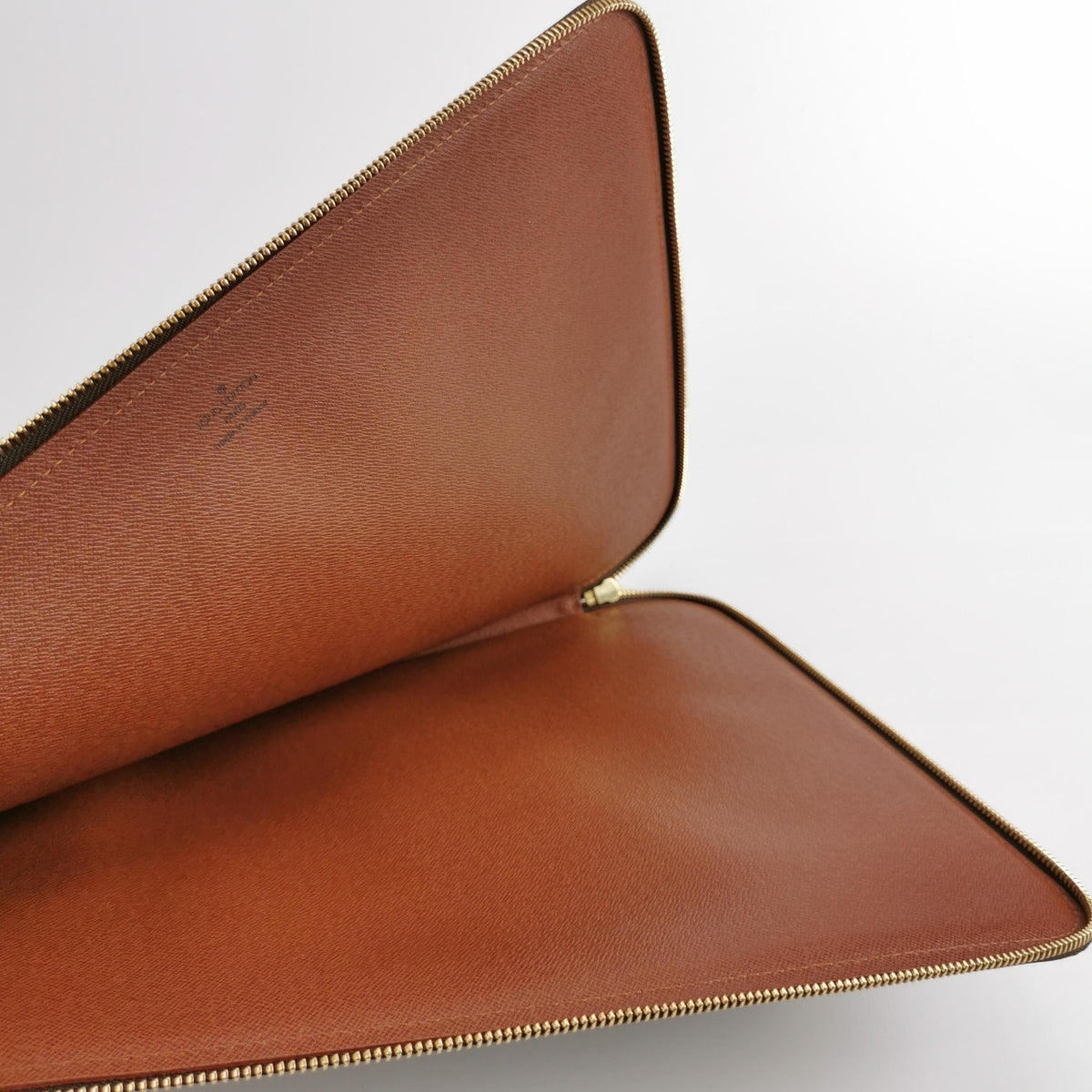 Preloved Louis Vuitton Etui Voyage Large Monogram Handbag 250502781175648