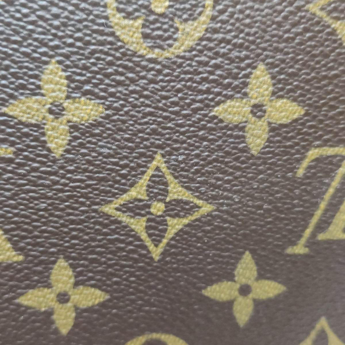 Preloved Louis Vuitton Etui Voyage Large Monogram Handbag 250502781175648