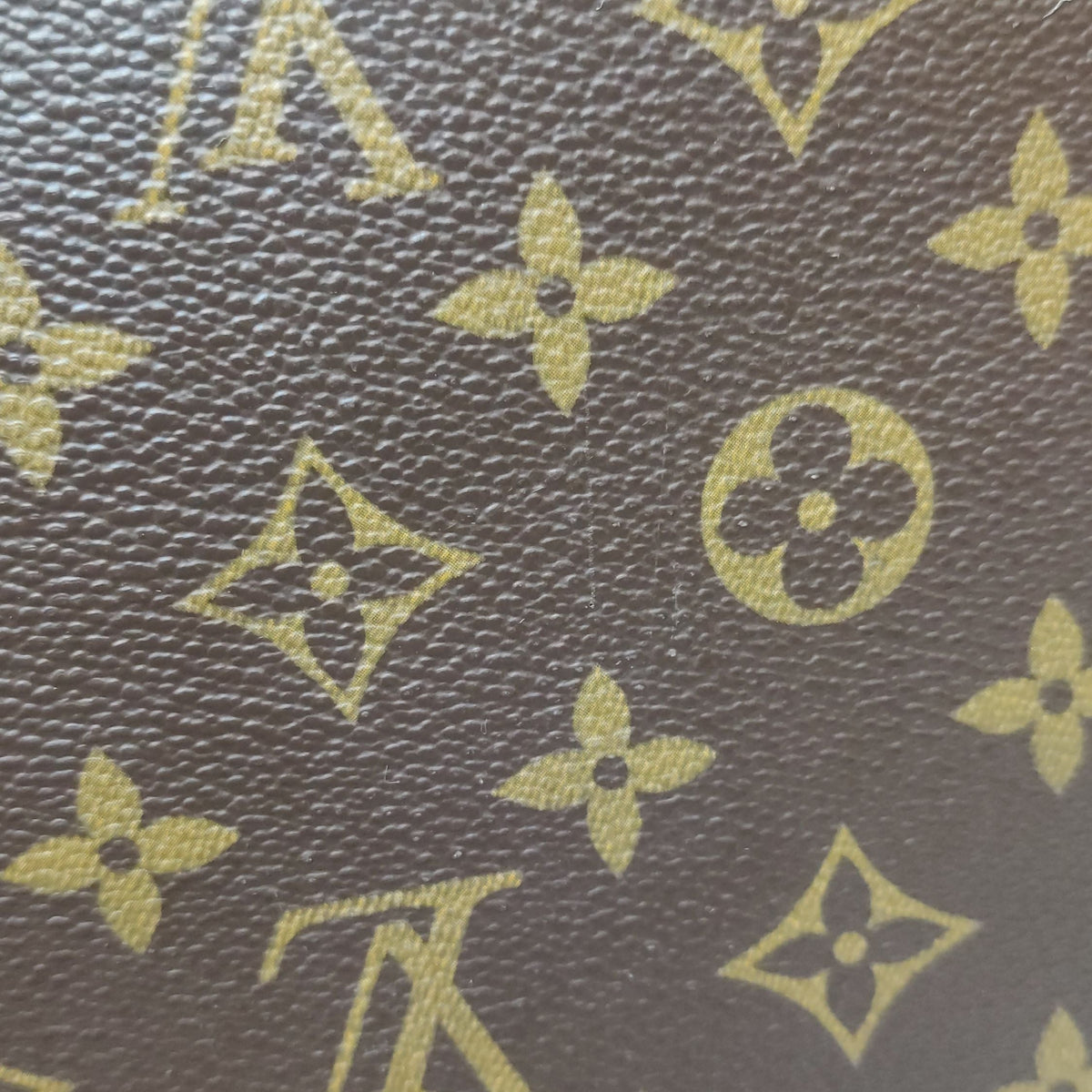 Preloved Louis Vuitton Etui Voyage Large Monogram Handbag 250502781175648