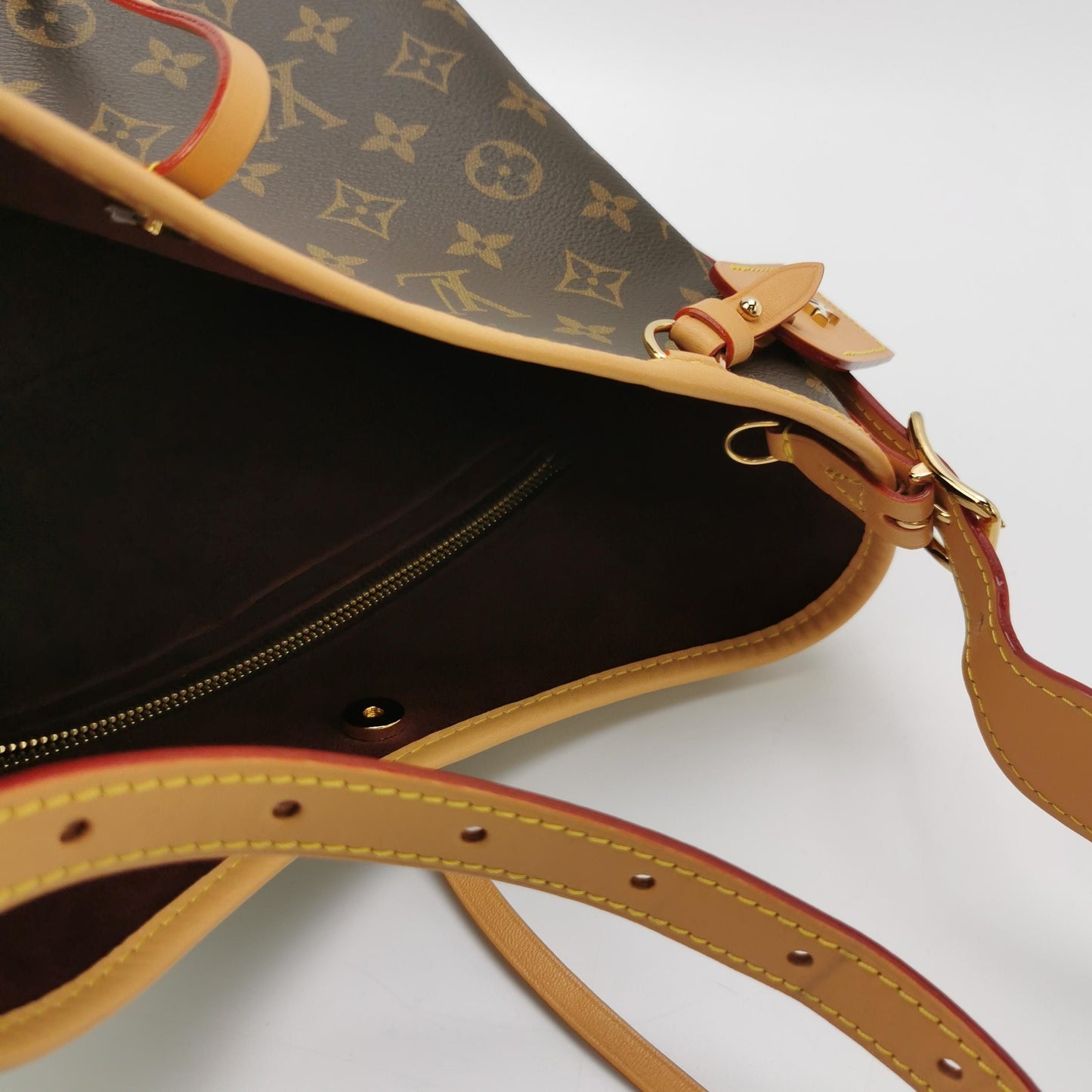 Preloved Louis Vuitton Carry All Small Monogram Shoulder Bag with Chip 250107781015595