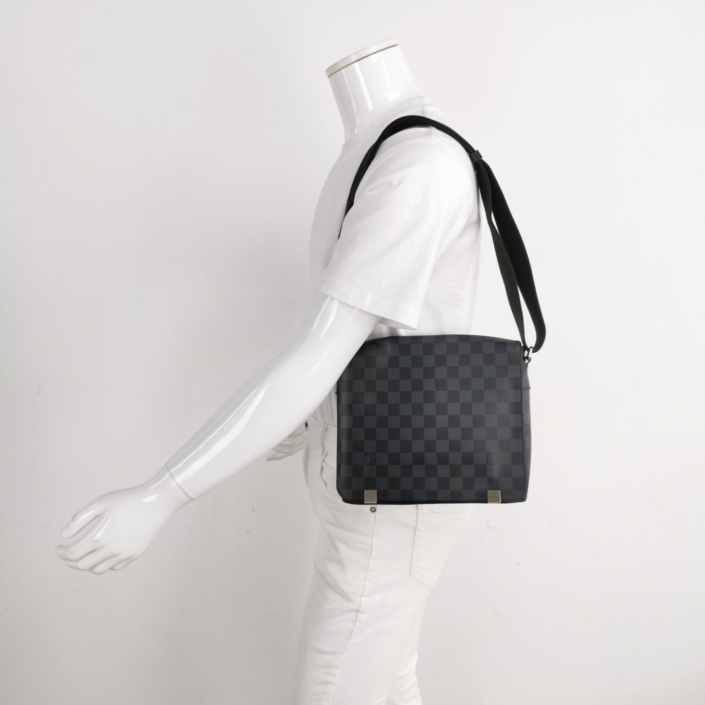 Preloved Louis Vuitton District Leather Checkerboard Flap Shoulder Bag 250501781174269