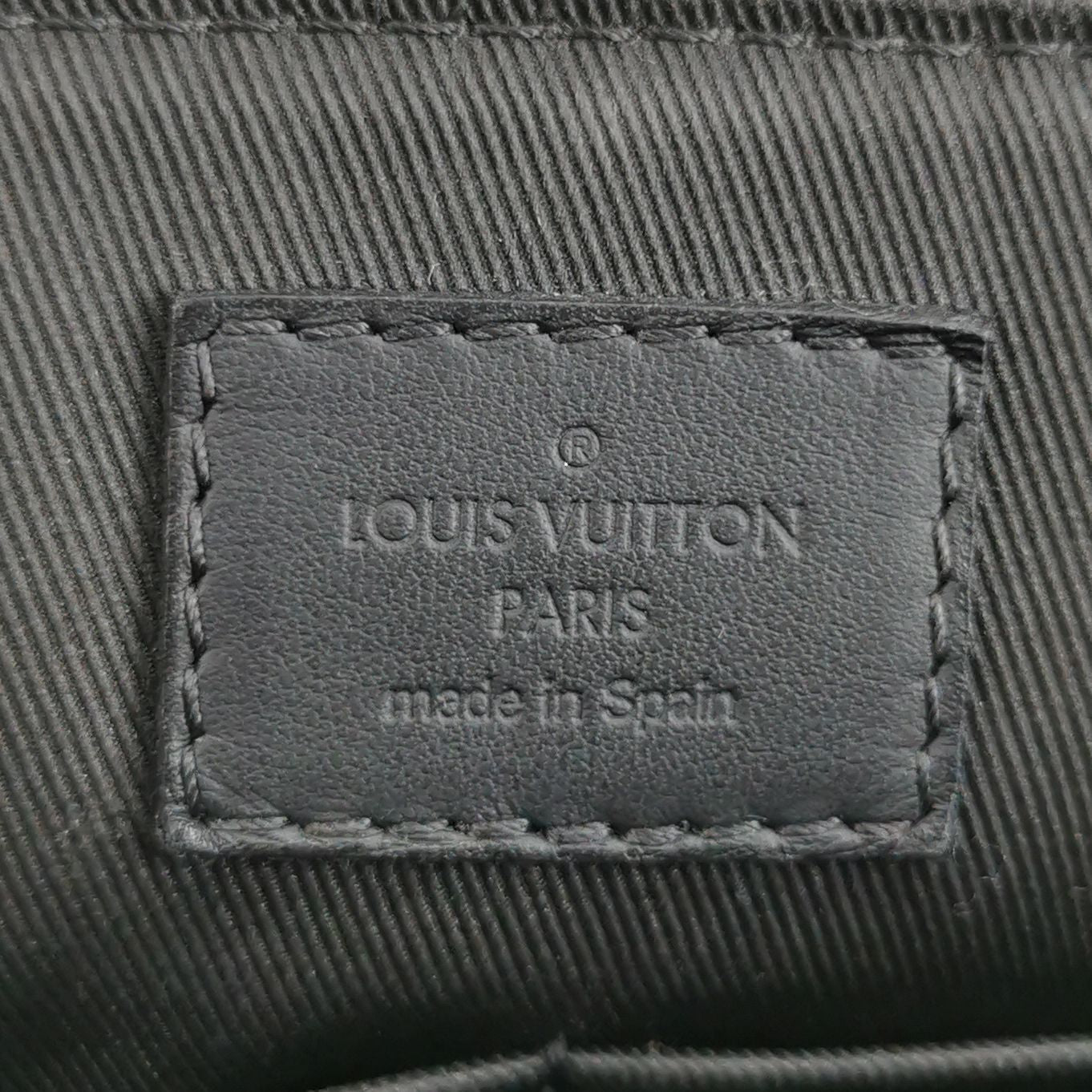 Preloved Louis Vuitton Takeoff Leather Crossbody Bag 250502781175759