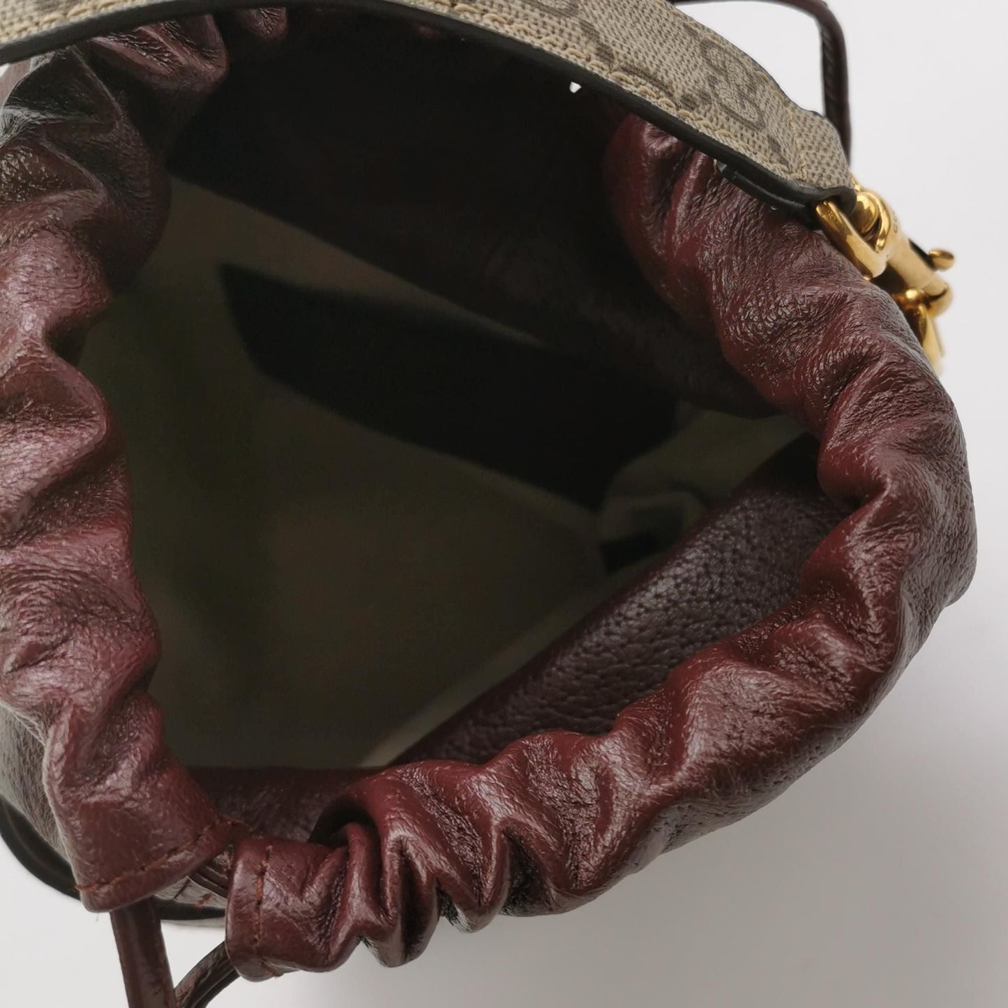 Gucci GG Logo Crossbody Shoulder Bag in Leather and Canvas