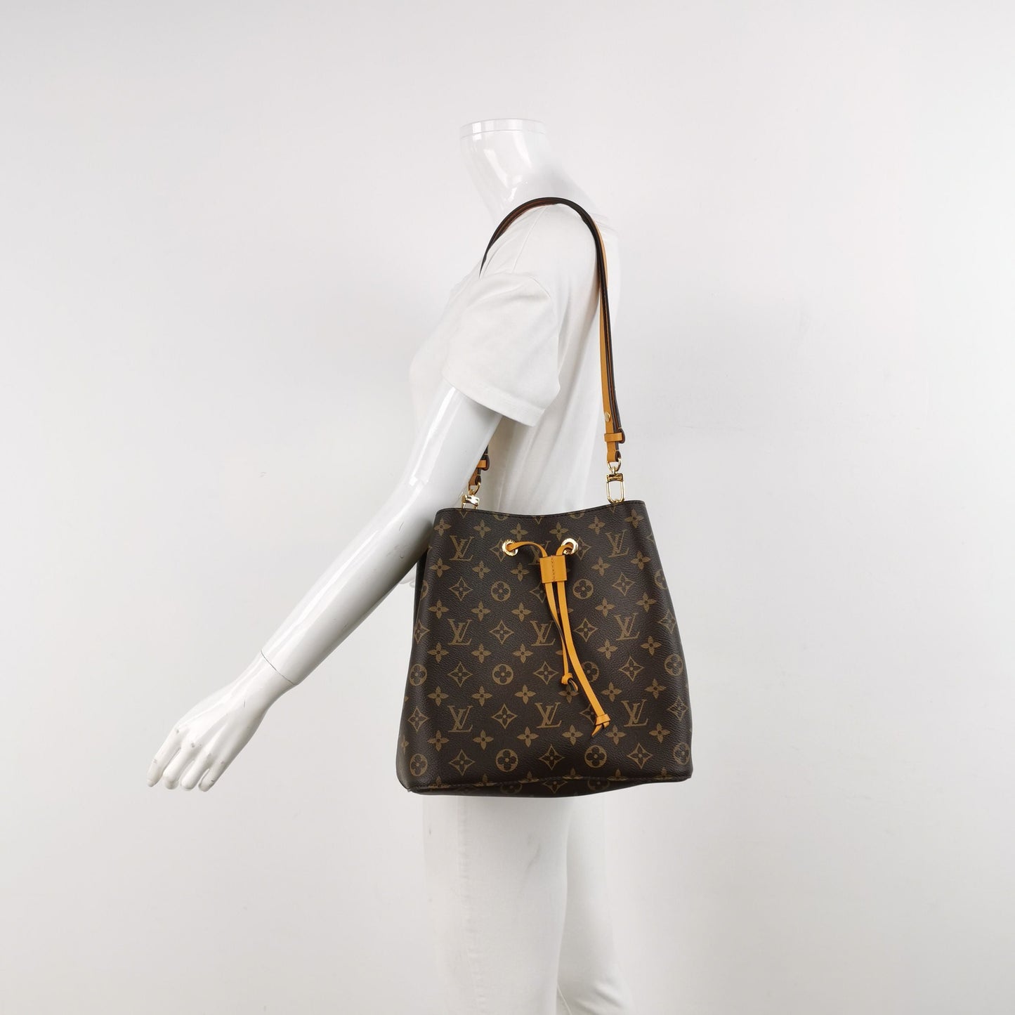 Preloved Louis Vuitton NÉONOÉ Medium Monogram Canvas Drawstring Shoulder Bag 250503781176732