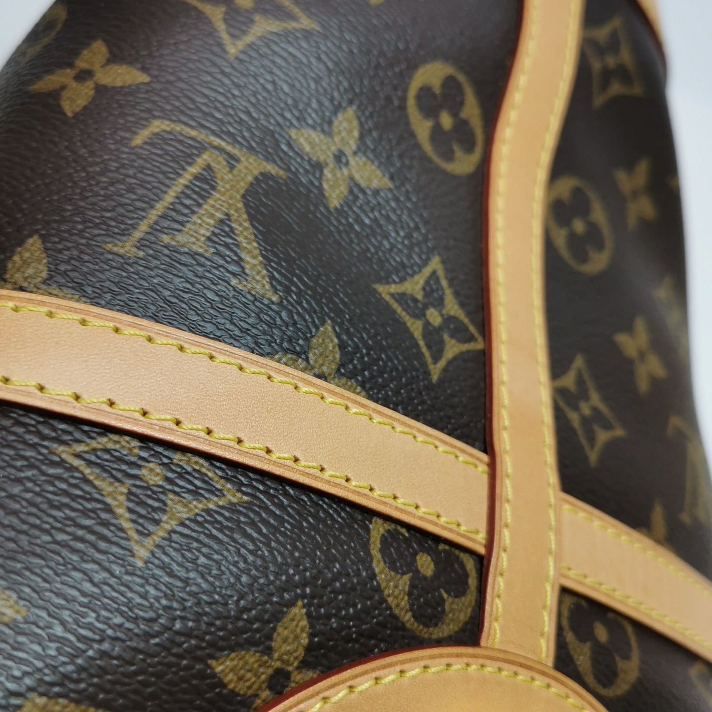 Preloved Louis Vuitton Duffle Fries Bag Monogram Print S-lock Lock Crossbody Shoulder Bag Chip Version 250504781177297