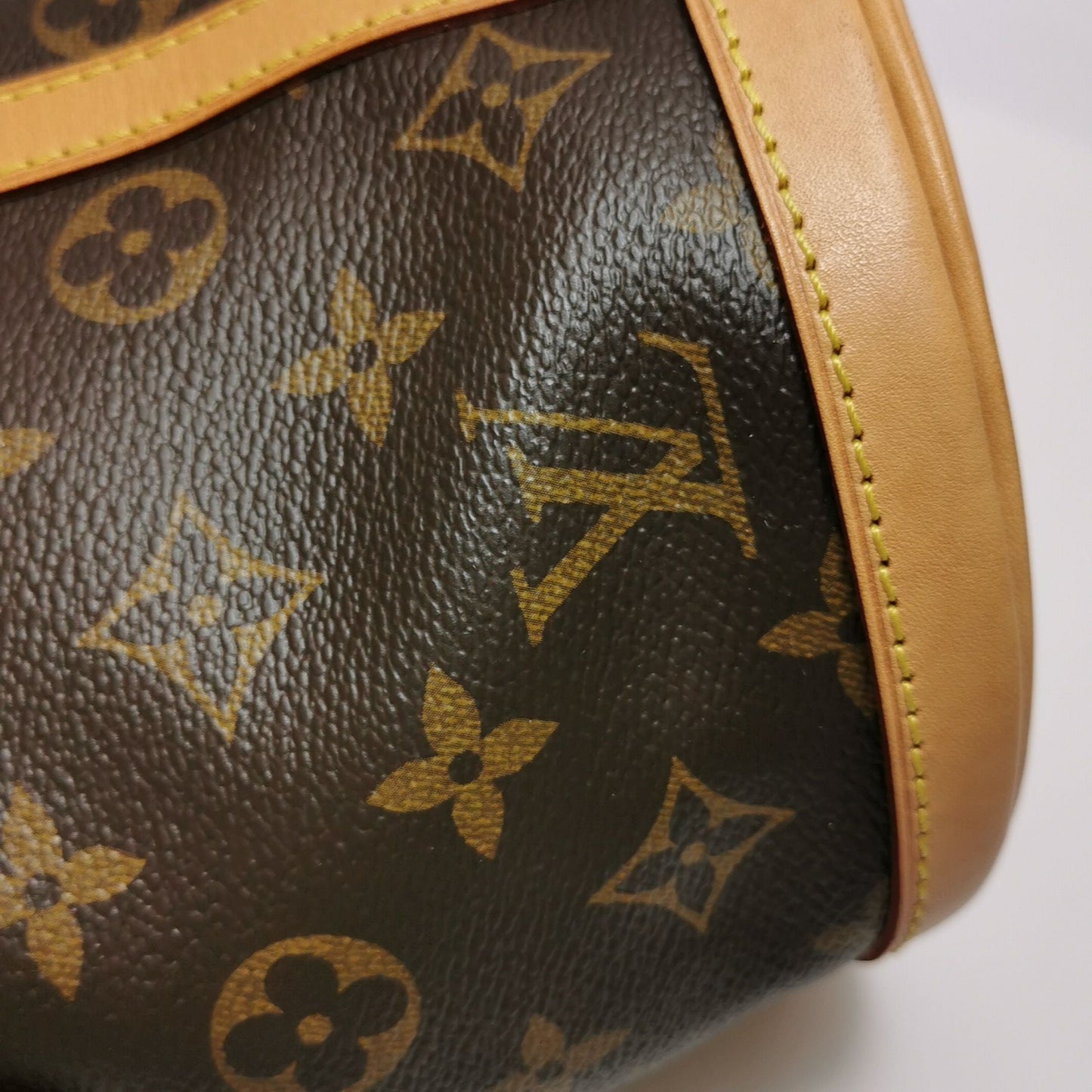 Preloved Louis Vuitton Duffle Fries Bag Monogram Print S-lock Lock Crossbody Shoulder Bag Chip Version 250504781177297